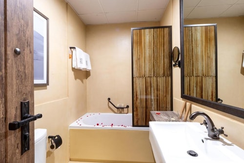 Two Bedroom Deluxe Apartment Near Al Satwa Park 1 11 Luxury Bookings