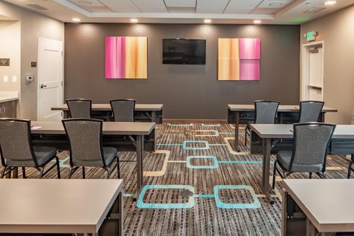 King Studio Near Dallas Animal Services DAL 14 Luxury Bookings