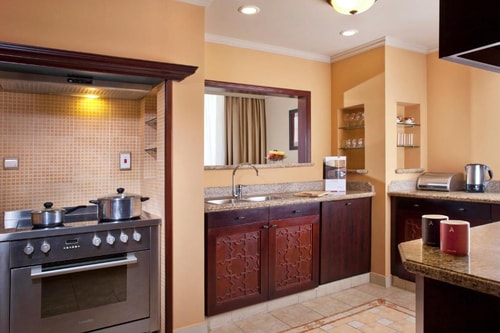 One Bedroom Suite City View Near Dubai Media City 2 Luxury Bookings