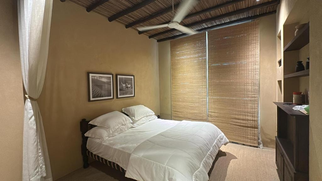 Two Bedroom Deluxe Apartment Near Al Satwa Park 1 Luxury Bookings