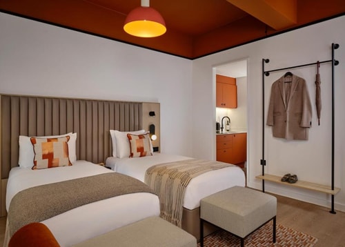 Classic Studio Near Red Lion Square Gardens LON Luxury Bookings