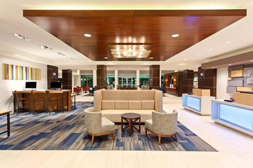 Standard King Or Twin Room Near Planet Fitness HOU 8 Luxury Bookings