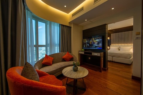 Deluxe Studio Near financial Center Metro Station 5 Luxury Bookings