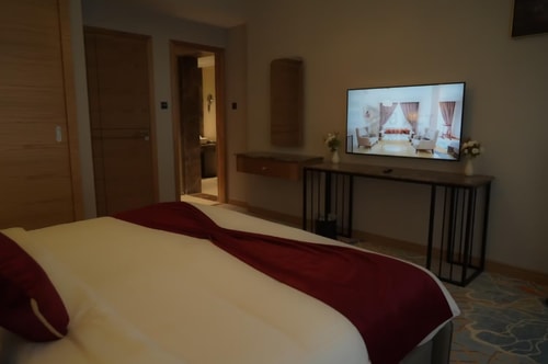 Standard King Or Twin Room Near Abu Hail Park 4 Luxury Bookings