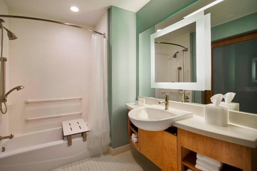 King Studio Near Discovery Green HOU 3 Luxury Bookings