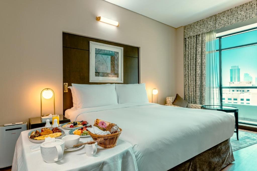 One Bedroom Suite Near Internet City Metro Station Luxury Bookings