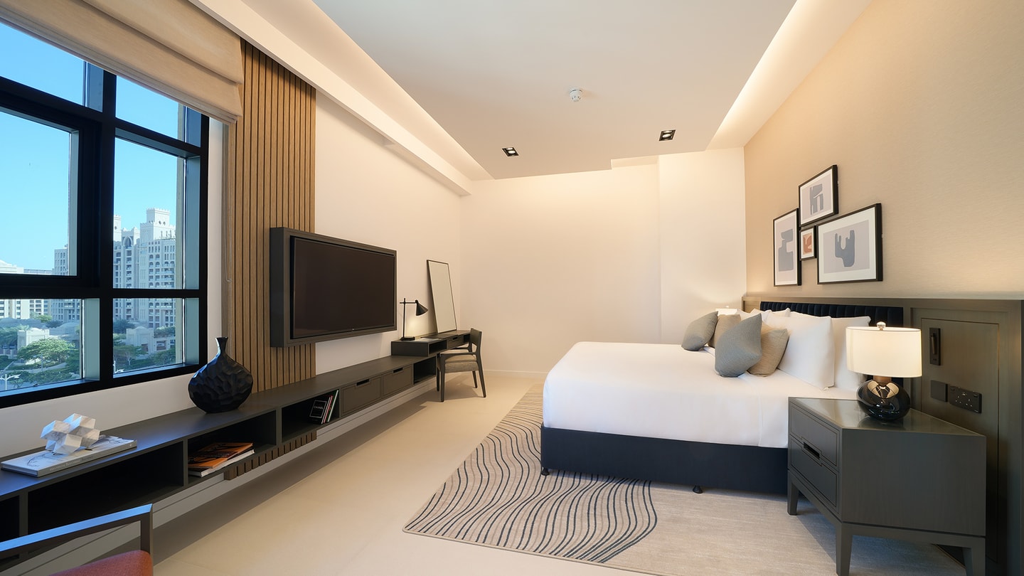 Deluxe 2 Bedroom Apartment Pet Friendly At Palm Luxury Bookings
