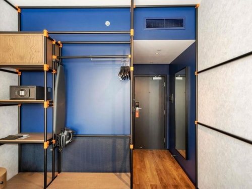 Standard Double or Twin Near WTC Metro Station 8 Luxury Bookings