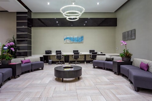 Standard King Room Near To Root Square HOU 7 Luxury Bookings