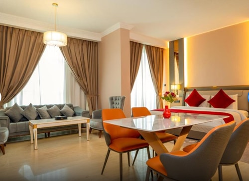 Executive Suite Near Abu Hail Park Dubai 5 Luxury Bookings