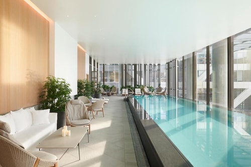 Deluxe Room Near Care England LON 19 Luxury Bookings