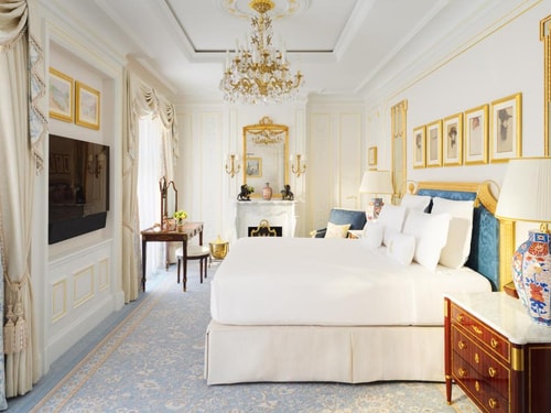 Deluxe Room Near Skarstedt Gallery LON Luxury Bookings