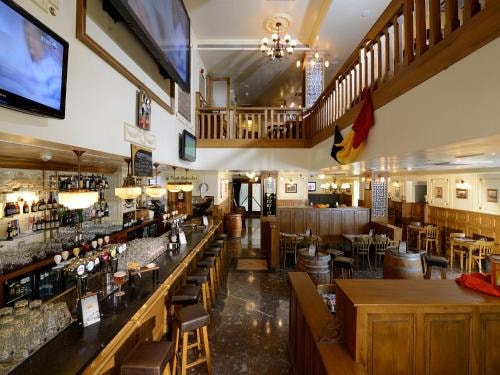 Studio Apartment Near Dubai Internet City Metro 13 Luxury Bookings