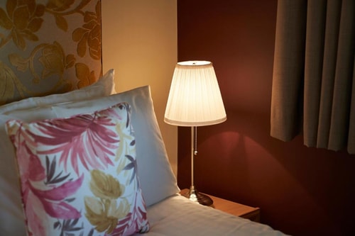 Classic Double Room Near South Park Gardens LON 2 Luxury Bookings