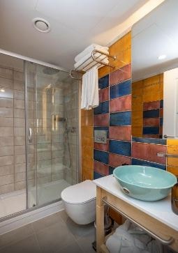 Superior Double Room Near Rectory Gardens LON 10 Luxury Bookings
