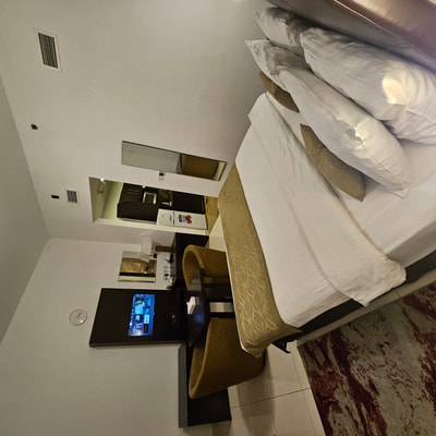 Studio Apartment Near Wemart Hypermarket 1 Luxury Bookings