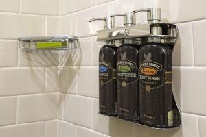 Standard King Room Near Harmonica Man Park HOU 2 Luxury Bookings