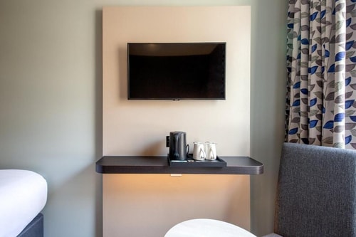 Standard Double Or Twin Room Near Garden Halls LON 7 Luxury Bookings