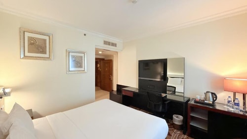 Executive King Or Twin Room Near Al Ghurrair Mall 4 Luxury Bookings