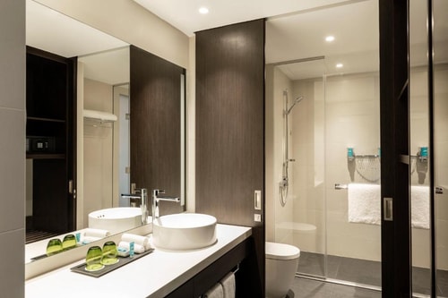 Two Bedroom Family Suite Near Deira Golf Course 7 Luxury Bookings