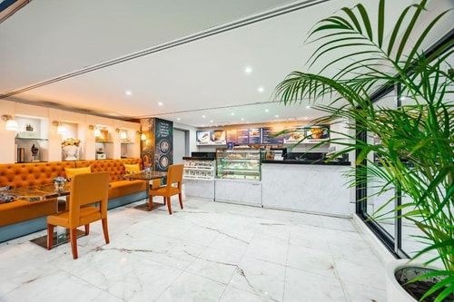 Deluxe Studio Near Aster Hospital Mankhool Dubai 7 Luxury Bookings