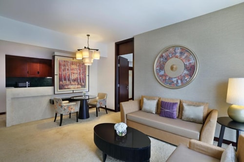 One Bedroom Apartment Near Central Park Towers 2 Luxury Bookings