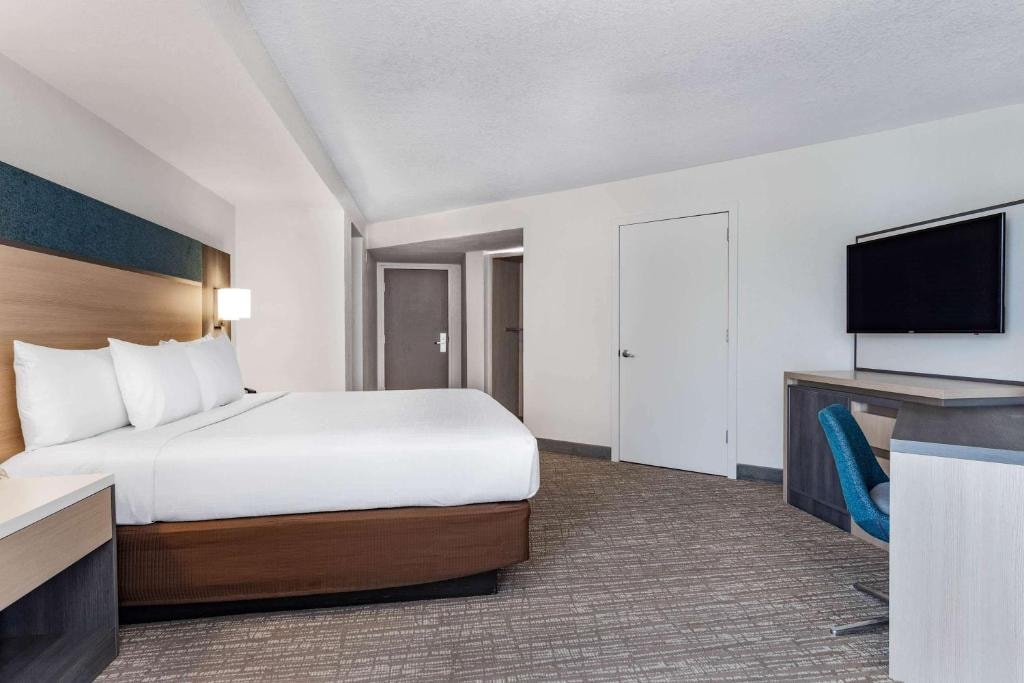Standard King Or Twin Room Near Bonanza Golf ORL Luxury Bookings