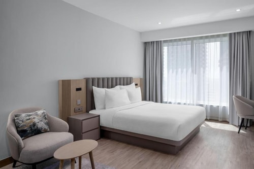 Deluxe Studio Near Doha Bank Dubai Luxury Bookings