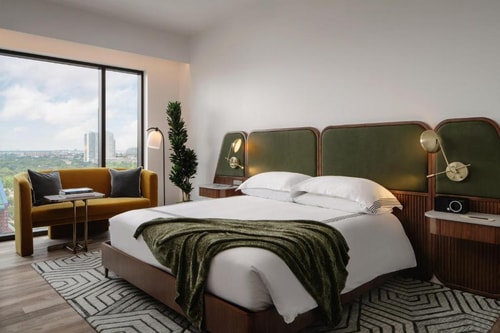 King Room Near Federal Reserve Bank HOU 1 Luxury Bookings