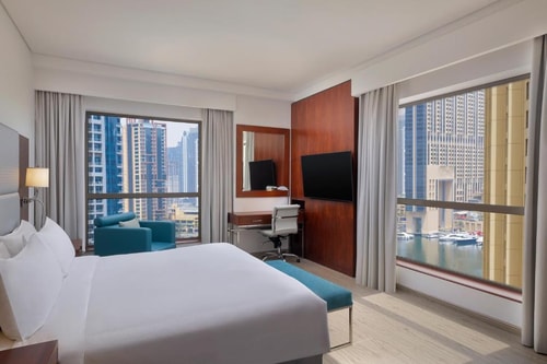 Two Bedroom Family Suite Balcony Near Marina Beach Luxury Bookings