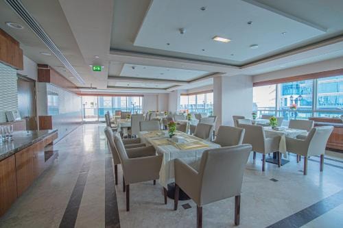 2 Bedroom Apartment Near Masjid Al Khabeesi Dubai 13 Luxury Bookings