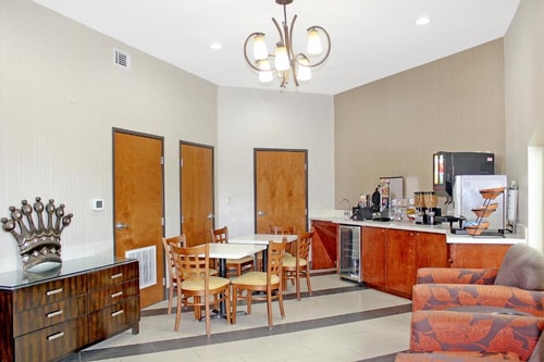 King Suite Near Northwest Point Business Park HOU 11 Luxury Bookings