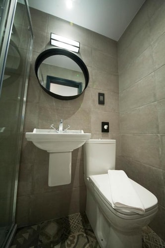Deluxe Double Or Twin Room Near Bramber Green LON 8 Luxury Bookings