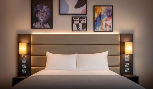 Deluxe Double Room Near Muslim Welfare House LON 3 Luxury Bookings