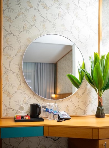 Superior King Room Near Jewel Of The Creek Tunnel 2 Luxury Bookings