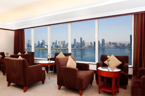 Superior King Room Near Al Majaz Waterfront 10 Luxury Bookings