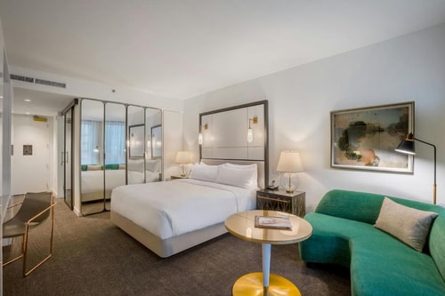 King Room Near Downtown Houston Tunnel HOU 1 Luxury Bookings