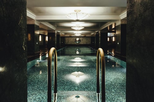 Queen Room Near Browan Solicitors Limited LON 15 Luxury Bookings