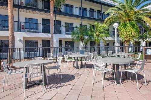 Standard King Room Near Buck Lake ORL 9 Luxury Bookings