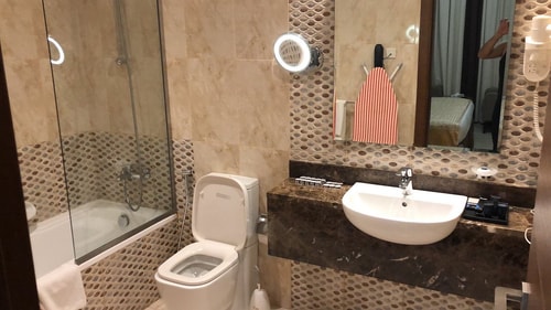 1 Bedroom Apartment Near Mall of Emirates 7 Luxury Bookings