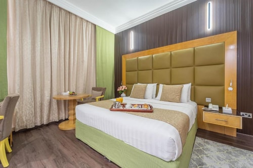 Deluxe King Or Twin Room Near City Centre Deira 2 Luxury Bookings