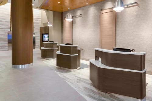 King Room Near The Dallas World Aquarium DAL 5 Luxury Bookings