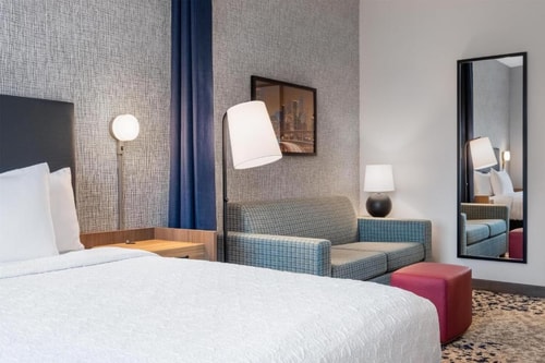 King Studio Suite Near To Toyota Center HOU 1 Luxury Bookings