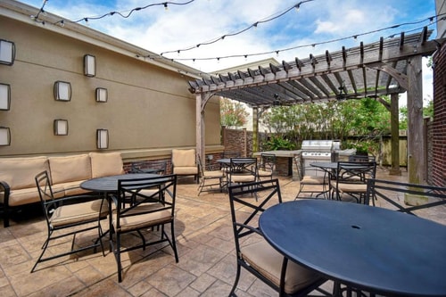 One Bedroom King Suite Near North green Park HOU 16 Luxury Bookings