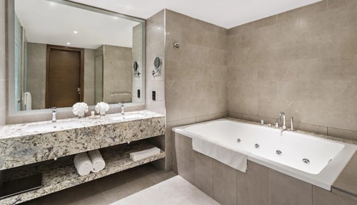 Luxury King Room Near Indigo Hotel Downtown Dubai 5 Luxury Bookings