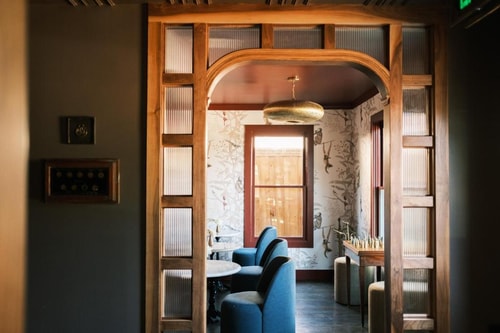 Standard Twin Room Near The UPS Store DAL 14 Luxury Bookings