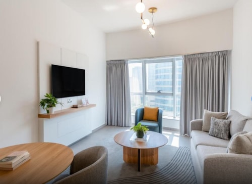 1 Bedroom Executive Apartment Near Internet Metro 4 Luxury Bookings