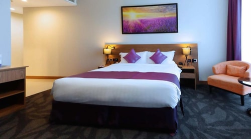 Deluxe Room Near F Mart Supermarket 1 Luxury Bookings