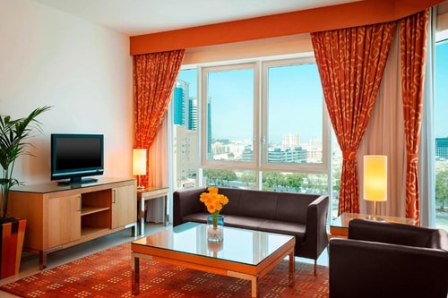 One Bedroom Suite Near Sharaf DG Metro 3 Luxury Bookings