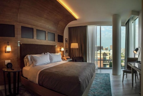 King Room Near Burger Academy DAL 1 Luxury Bookings